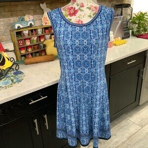 Max Studio Fit & Flare Dress Knit Blue Print Keyhole Back Stretch Size Large